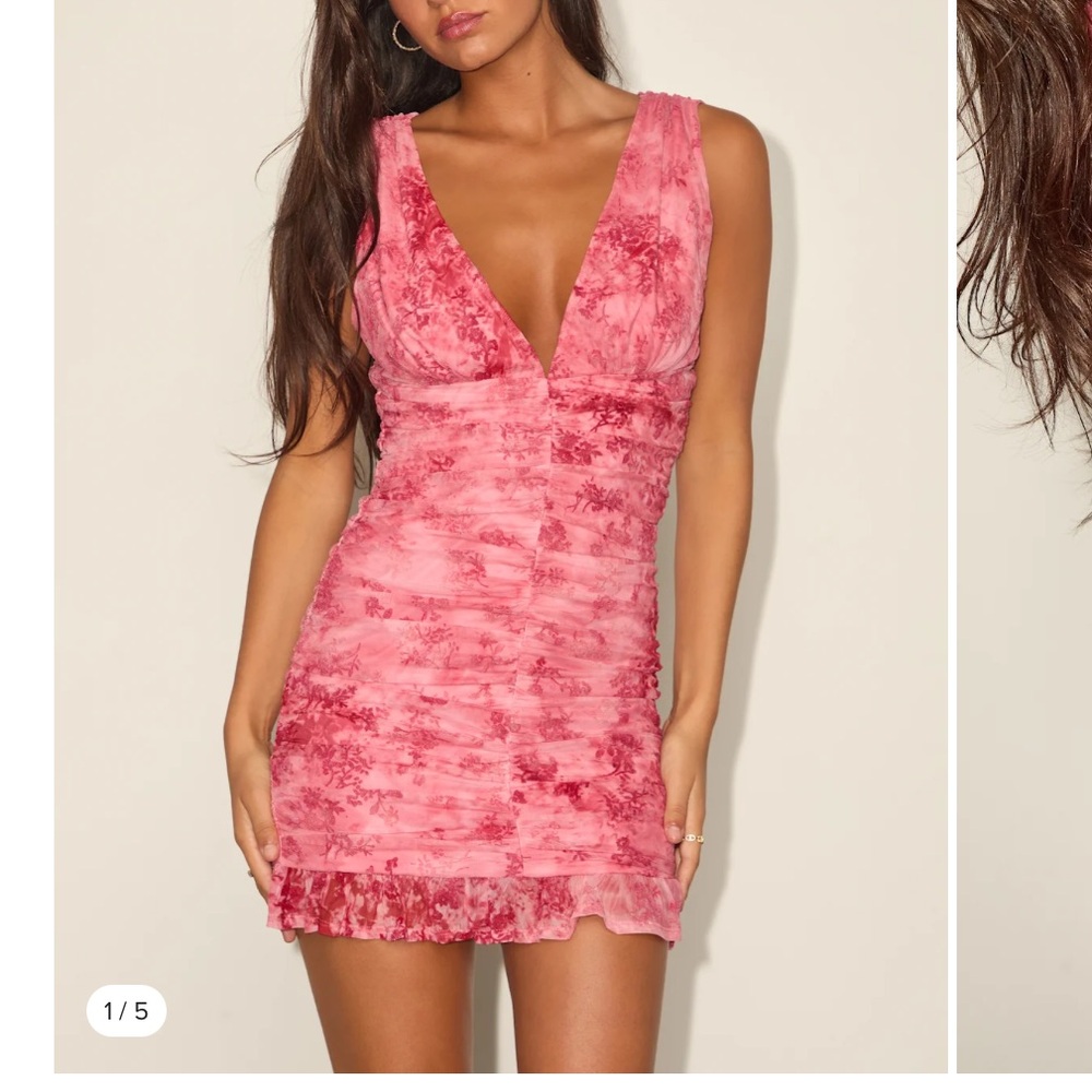 Elegant Pink Sleeveless Dress